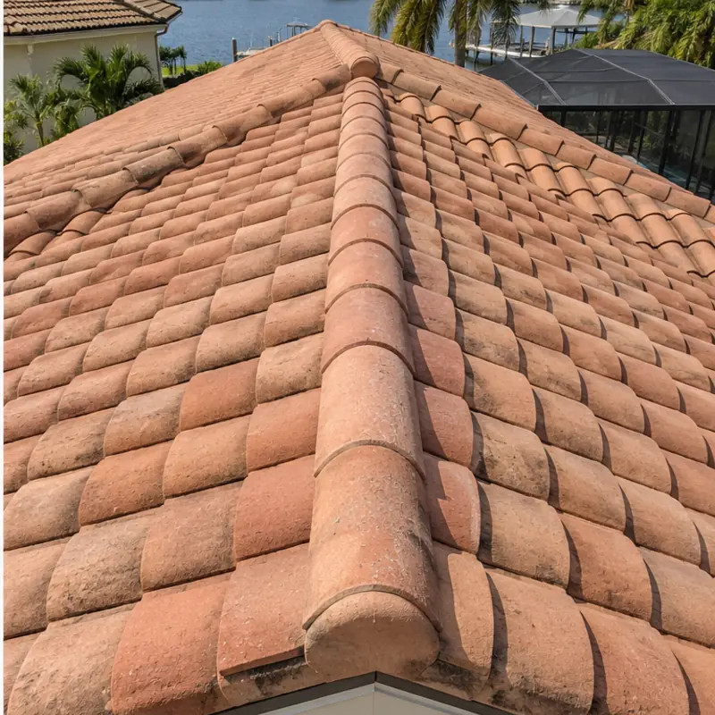 After cleaning: before and after photos of tile roofs